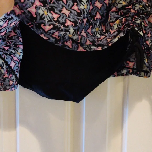 Lane Bryant Cacique two piece bathing suit in size 24 - Picture 3 of 11